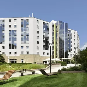 Novina Suedwestpark Szálloda